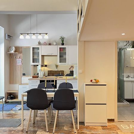 Ferienwohnung Brand New Garden Flat / Free Parking Budapest Exterior foto