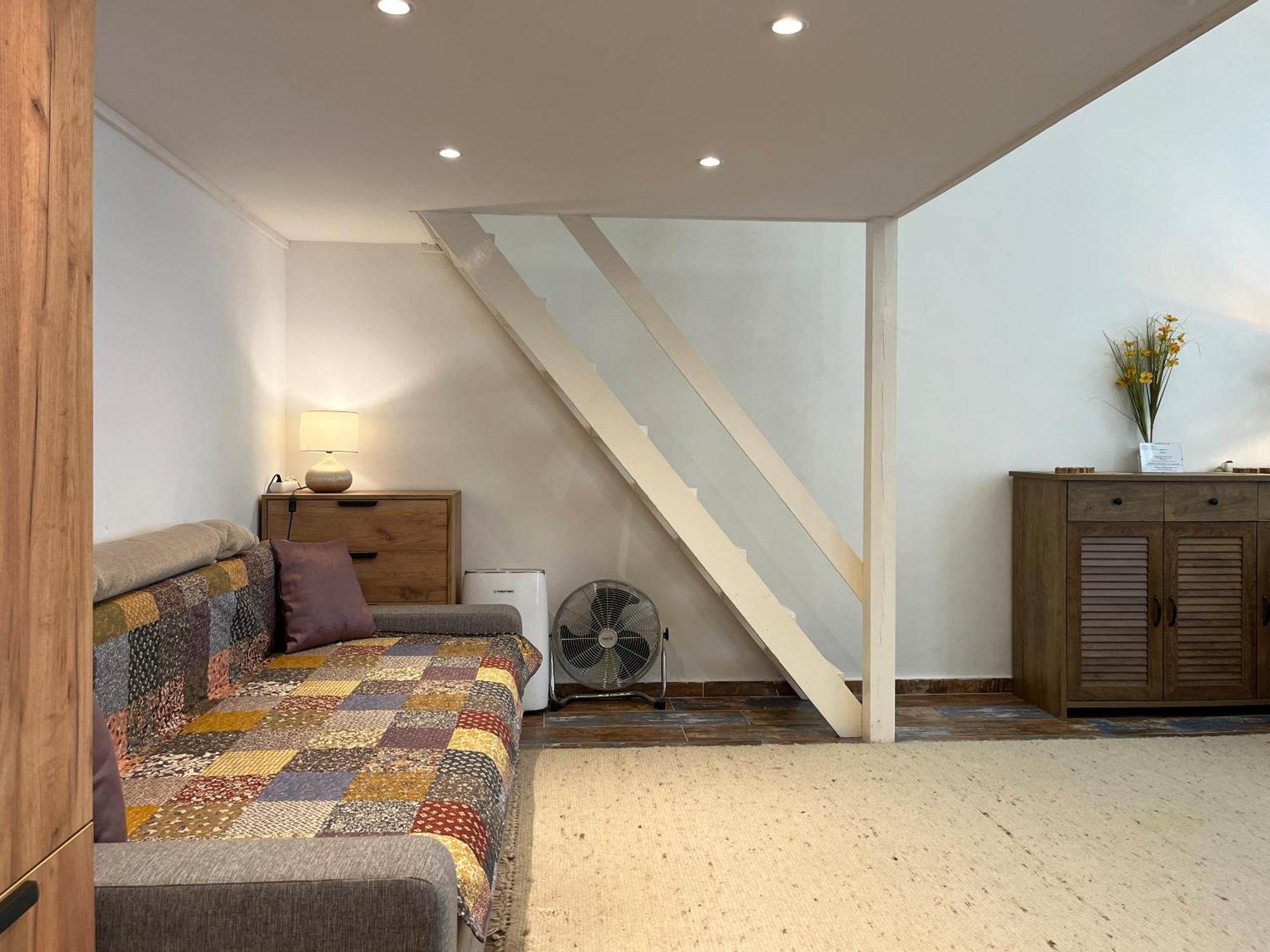 Ferienwohnung Brand New Garden Flat / Free Parking Budapest Exterior foto